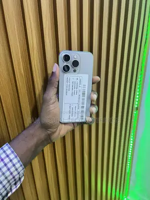 Apple iPhone 15 Pro 128 GB Silver