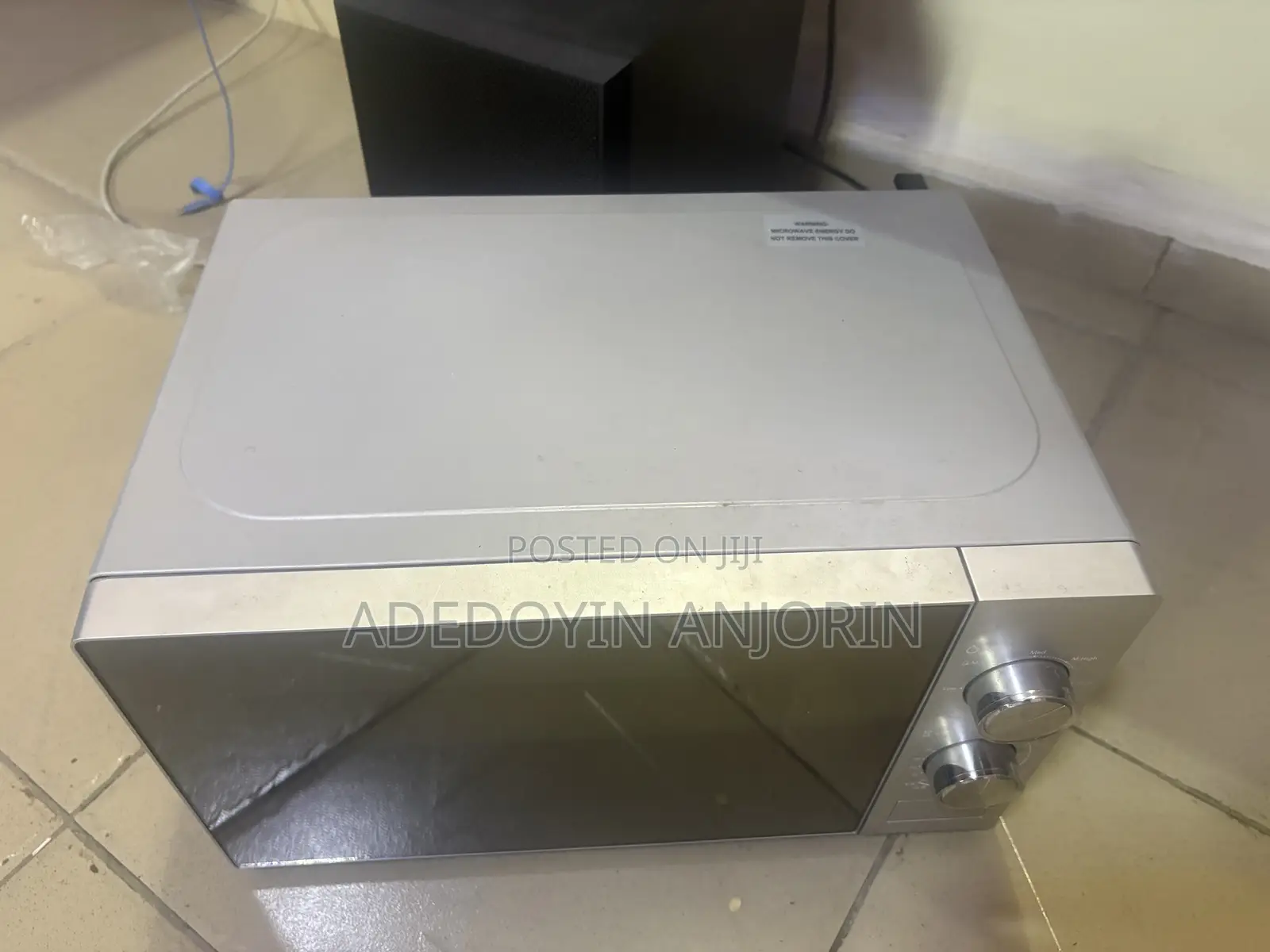 Clean Hisense Microwave