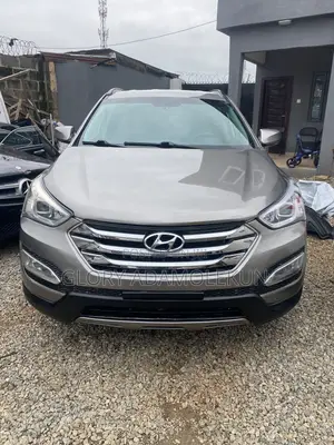 Hyundai Santa Fe 2015 Brown