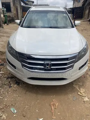 Honda Accord Crosstour 2010 White