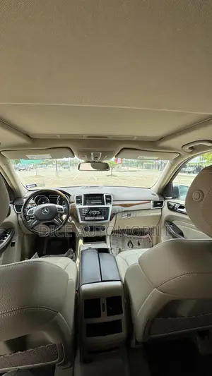 Mercedes-Benz M Class ML350 4dr SUV (3.5L 6cyl 7A) 2015 Gray