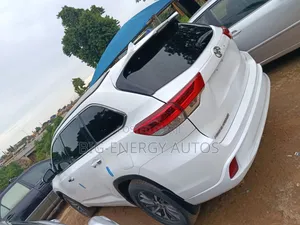 Toyota Highlander 2019 White