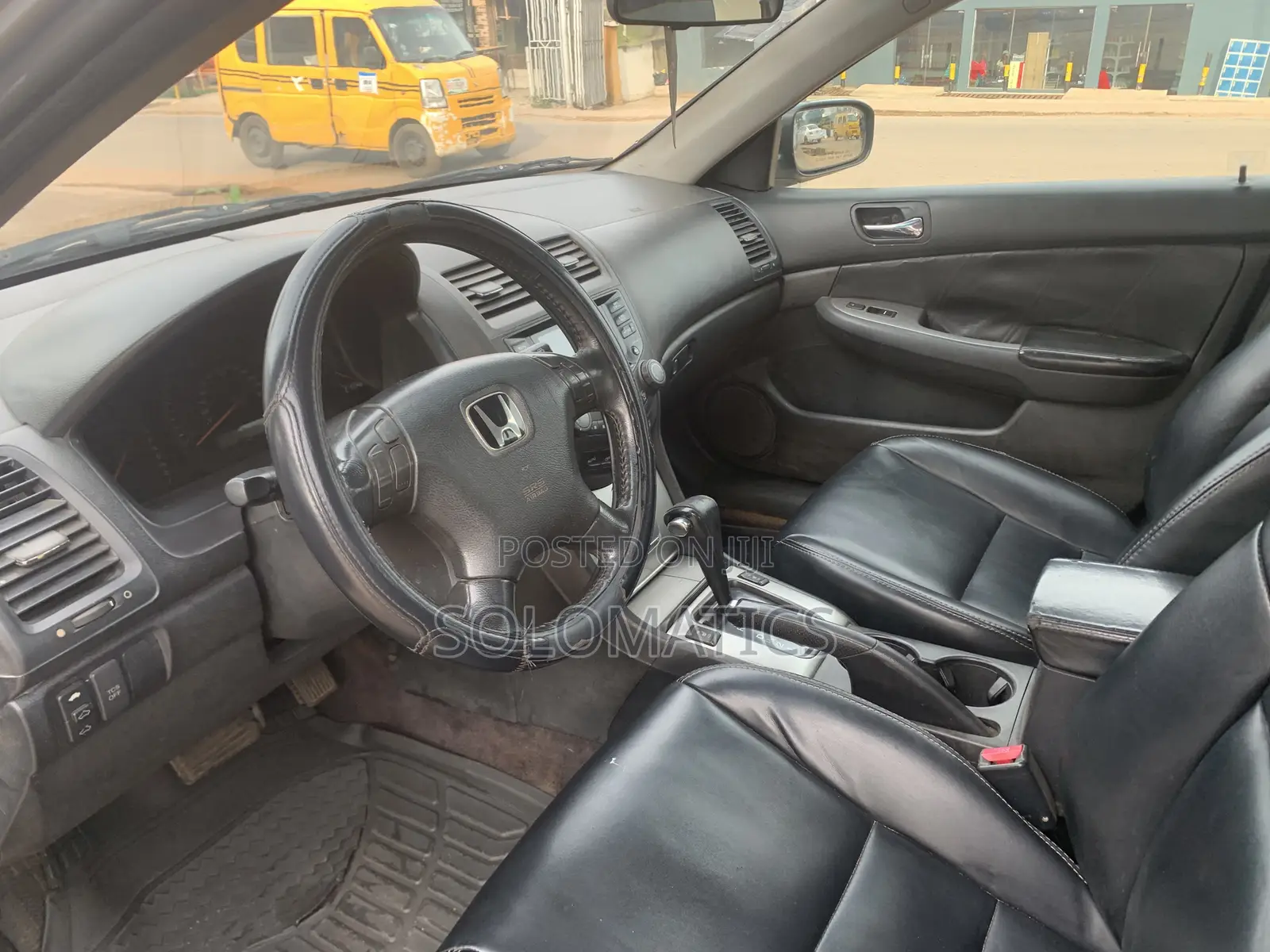 Honda Accord Automatic 2005 Silver
