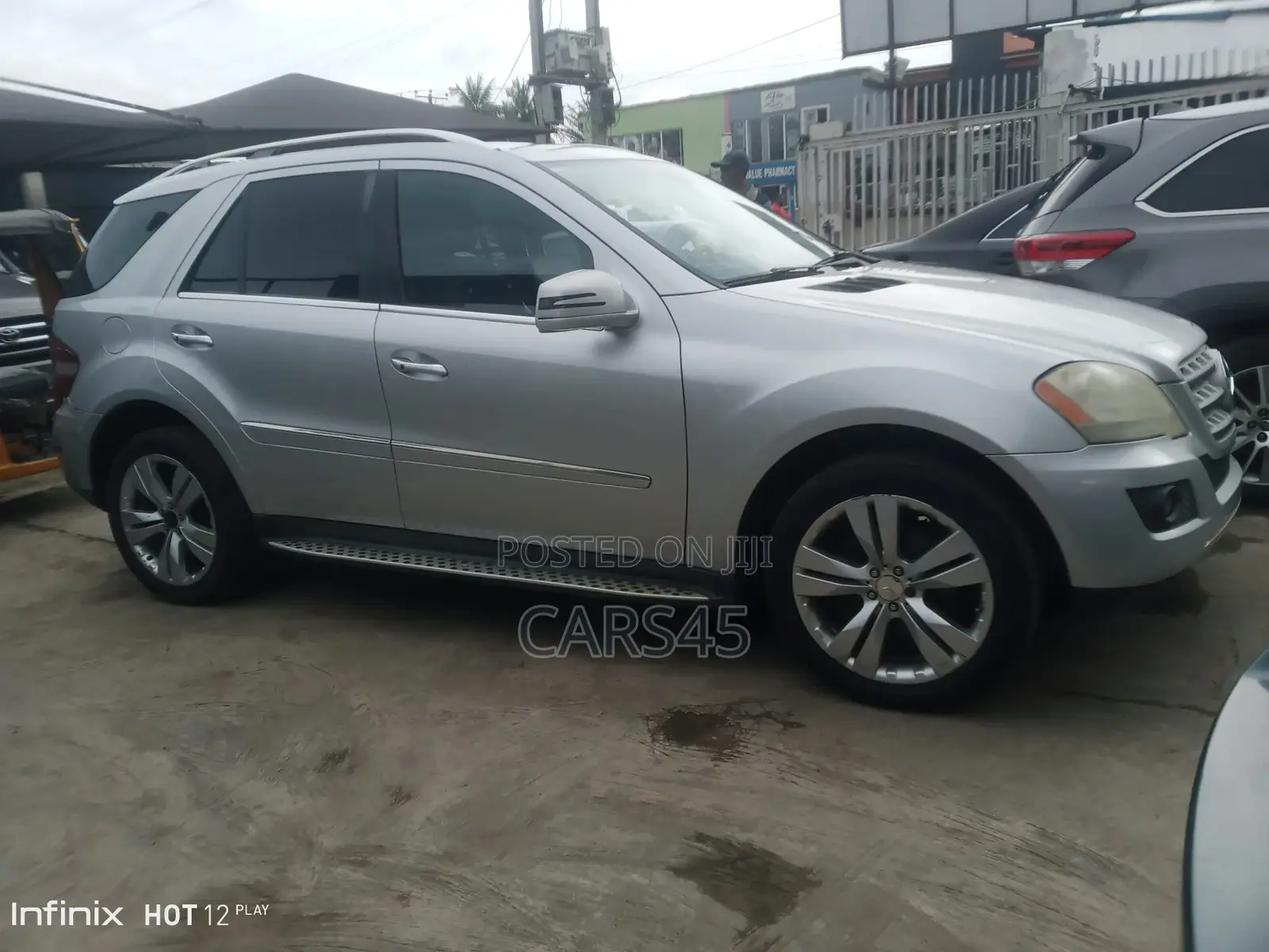 Mercedes-Benz M Class 2011 Silver
