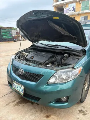 Toyota Corolla 2010 Green