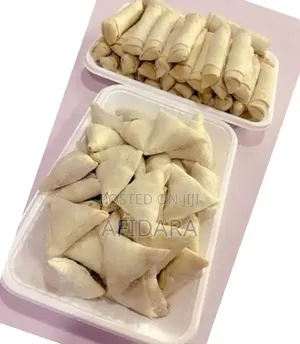100 Vegetable Spring Rolls and 100 Samosa