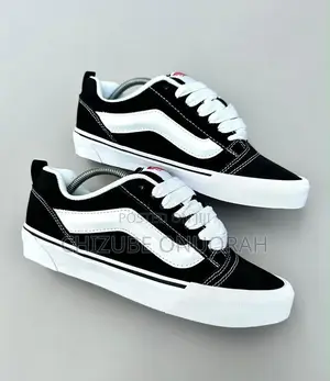 Vans Old Skool Black/White Sneaker