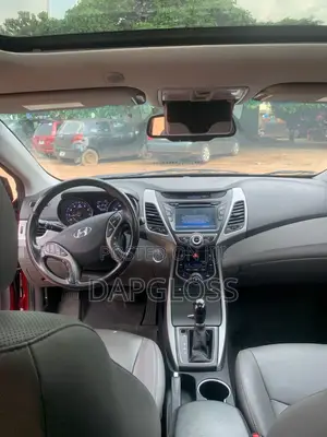 Hyundai Elantra 2014 Red