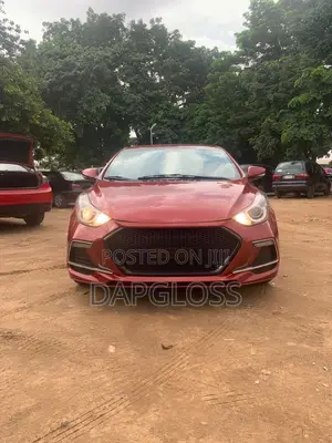 Hyundai Elantra 2014 Red