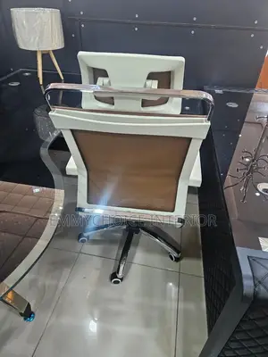 Quality Executive Swivel Chair B430