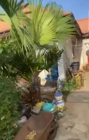 5bdrm Bungalow in Not Estate, Ayobo for sale