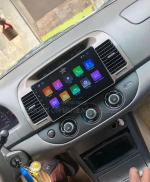 Toyota Camry 2004--06 Android Screen Multimedia Player + Reverse Cam