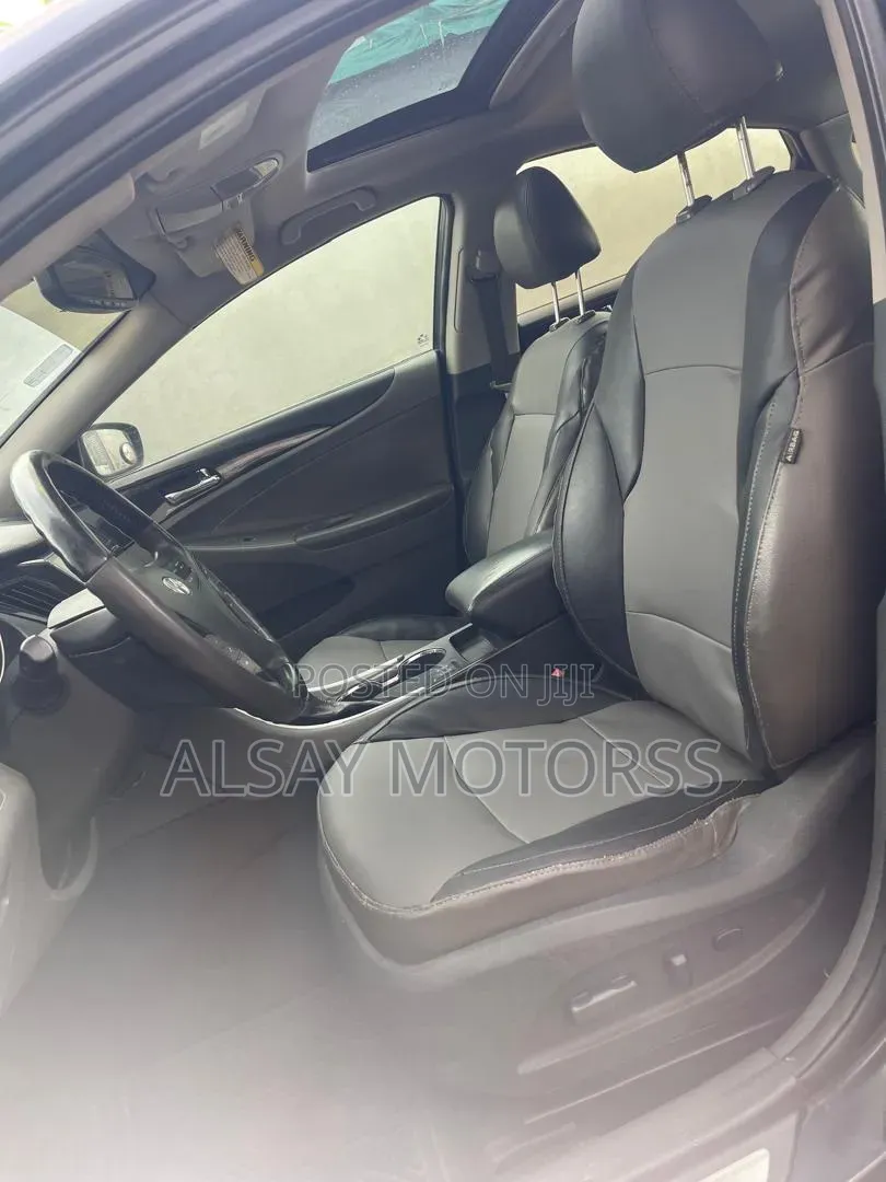 Hyundai Sonata 2011 Black