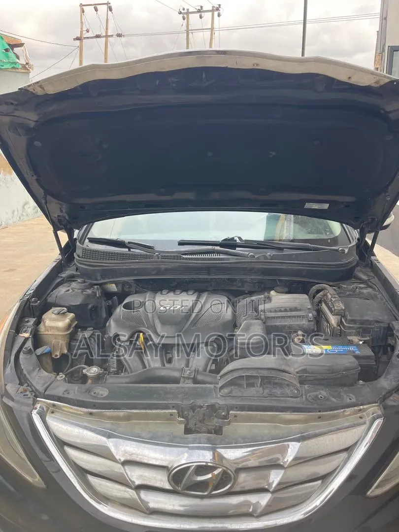 Hyundai Sonata 2011 Black