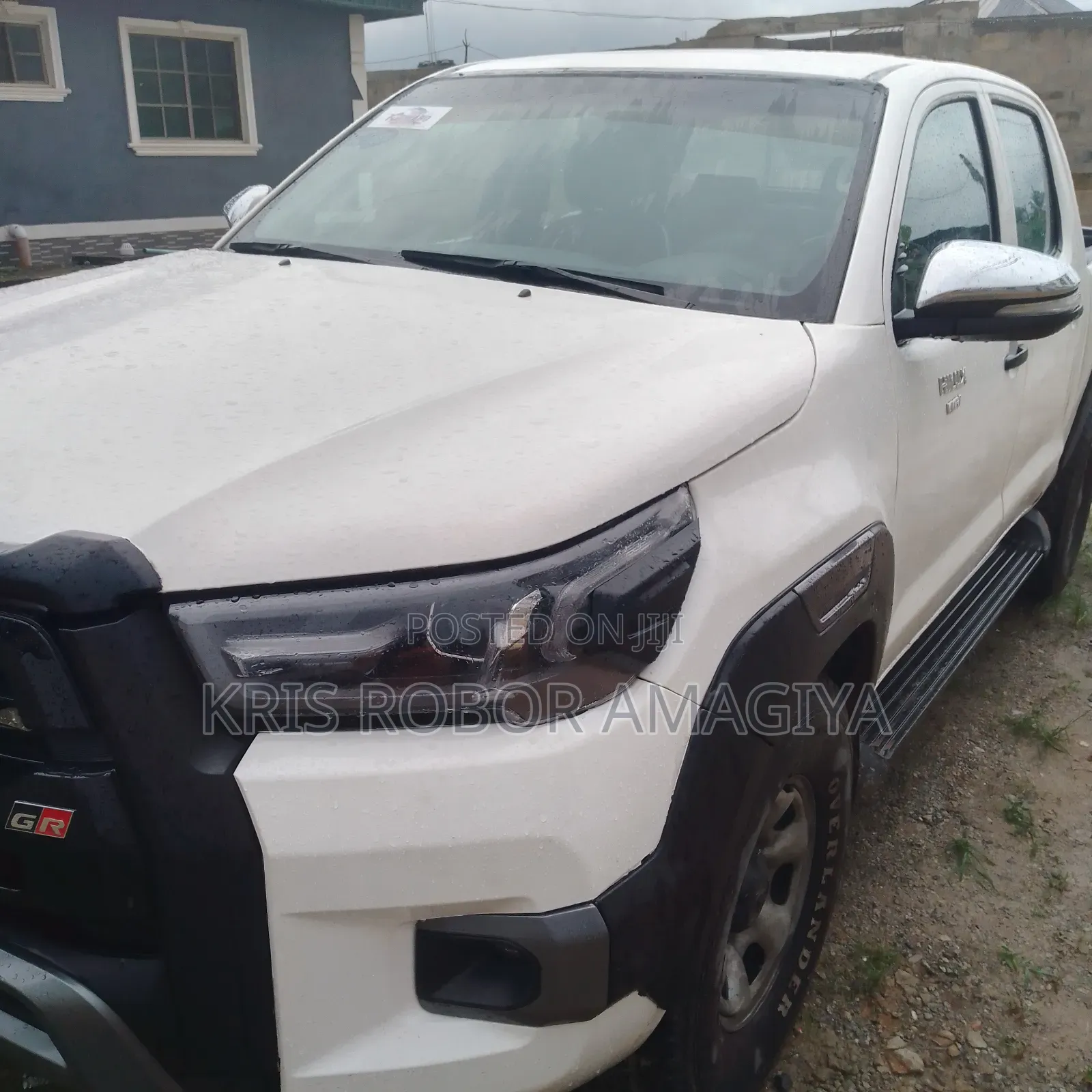 Toyota Hilux 2010 White