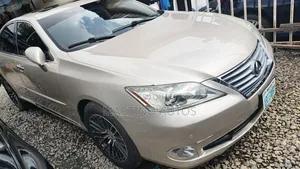 Lexus ES 350 2011 Gold