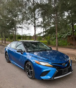 Toyota Camry XSE (2.5L 4cyl 8A) 2019 Blue