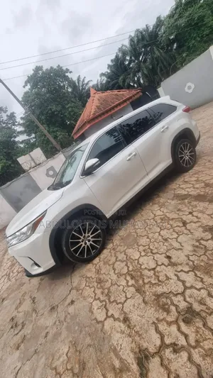 Toyota Highlander 2019 White