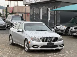 Mercedes-Benz C300 Luxury Sedan AWD (3.0L 6cyl 7A) 2009 Silver