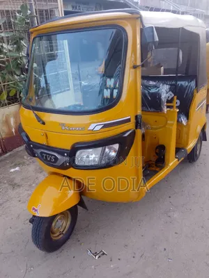 TVS Apache RTR 160 2V ABS 2025 Yellow