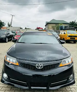 Toyota Camry XLE 4dr Sedan (2.5L 4cyl 6A) 2013 Black