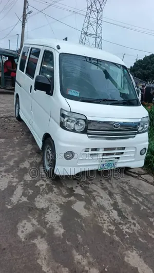 Daihatsu Gran Max 2025 White