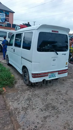 Daihatsu Gran Max 2025 White