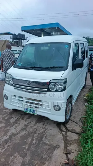 Daihatsu Gran Max 2025 White