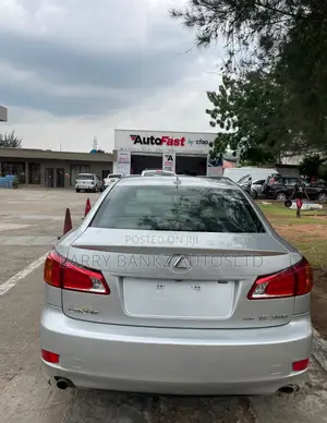 Lexus IS 250 Automatic 2010 Silver