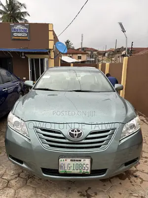 Toyota Camry 2009 Green