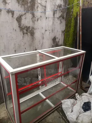 Showcase Glass