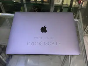 Laptop Apple MacBook Pro 2020 16GB Intel Core i7 SSD 512GB