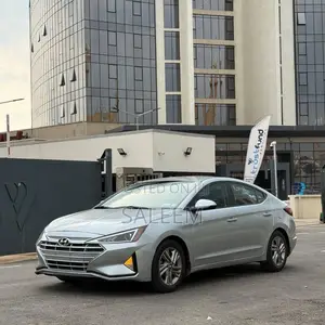 Hyundai Elantra 2020 Silver
