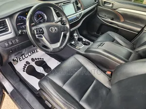 Toyota Highlander 2018 Gray