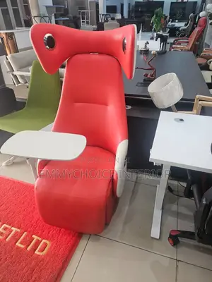 First Class Airplane Style Executive Chair,  & Swivel Tray
