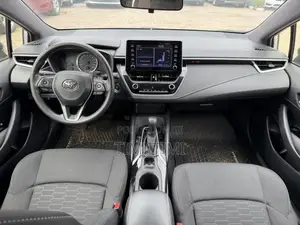 Toyota Corolla SE 2020 Silver