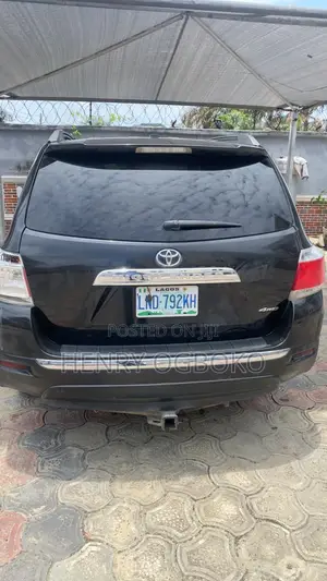 Toyota Highlander 2012 Black
