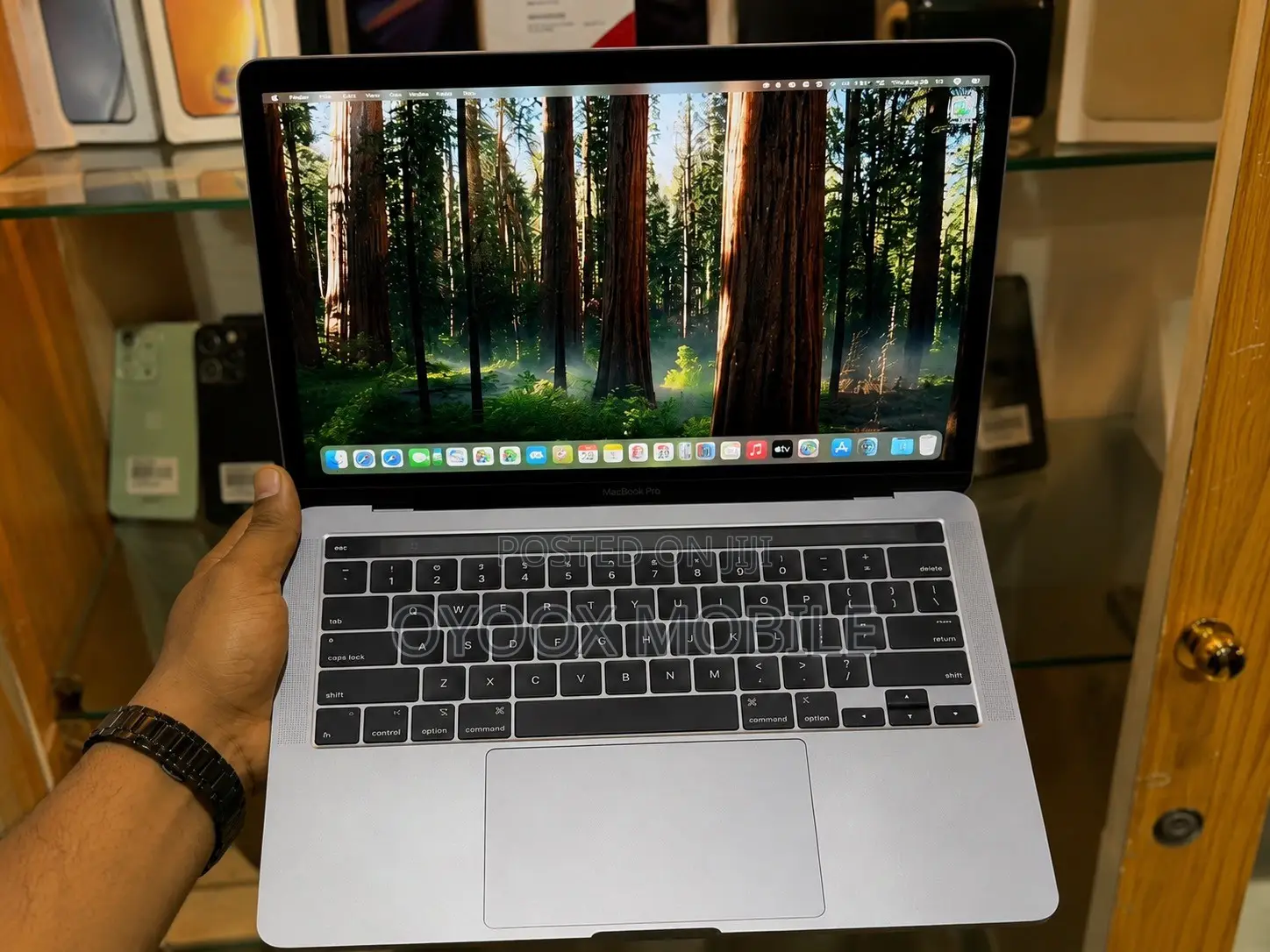 Laptop Apple MacBook Pro 2021 M1 16GB Intel Core i7 SSD 512GB