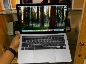 Laptop Apple MacBook Pro 2021 M1 16GB Intel Core i7 SSD 512GB