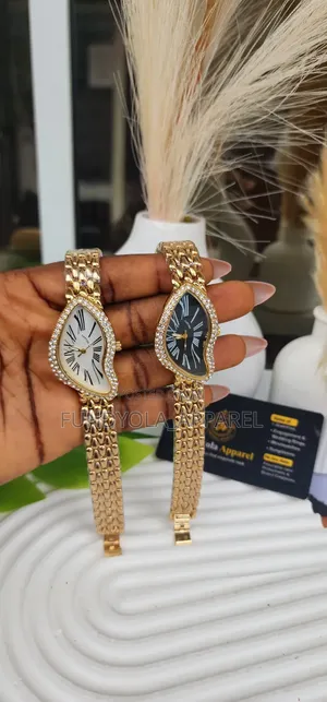 Cartier Female Swavy Gild Wristwatch