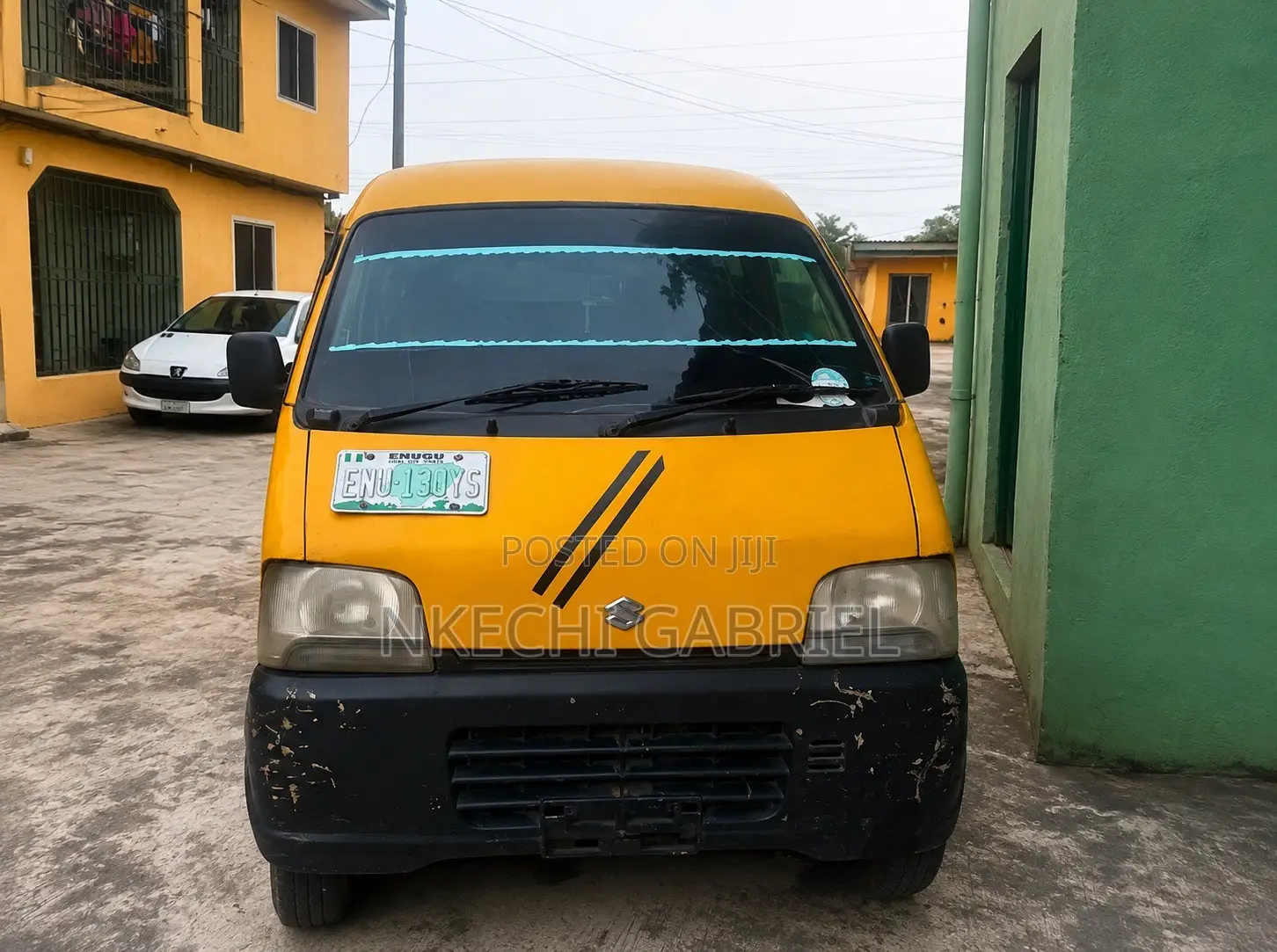 Suzuki APV Minibus 2012 Yellow