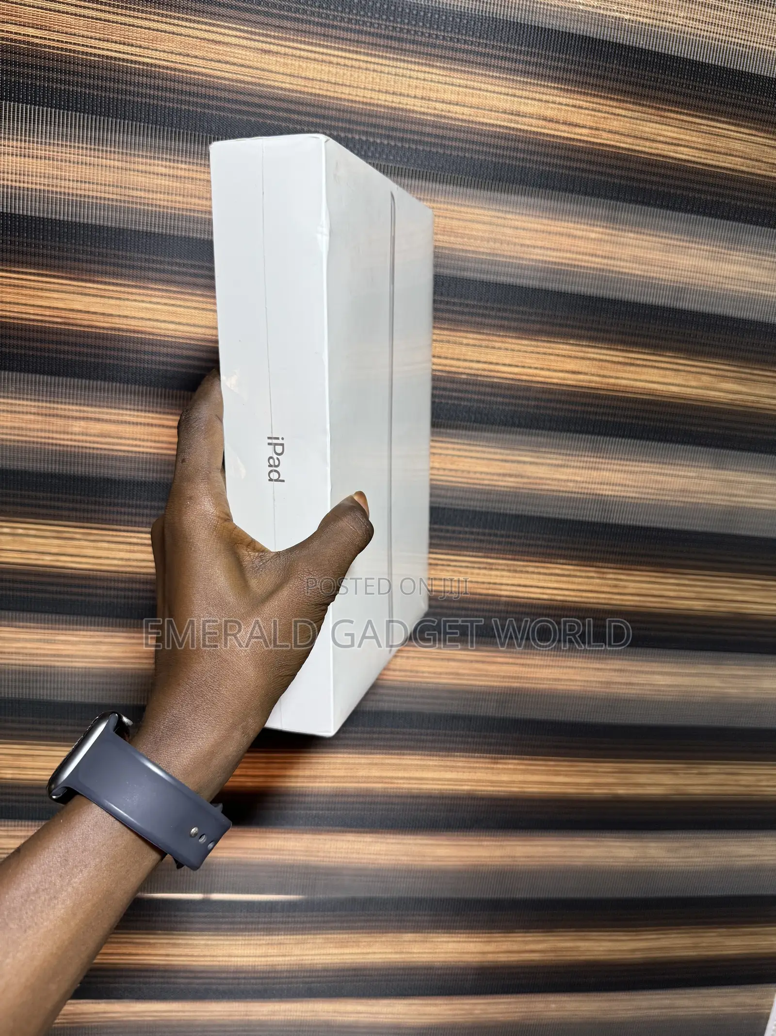 Apple iPad 9.7 64 GB White
