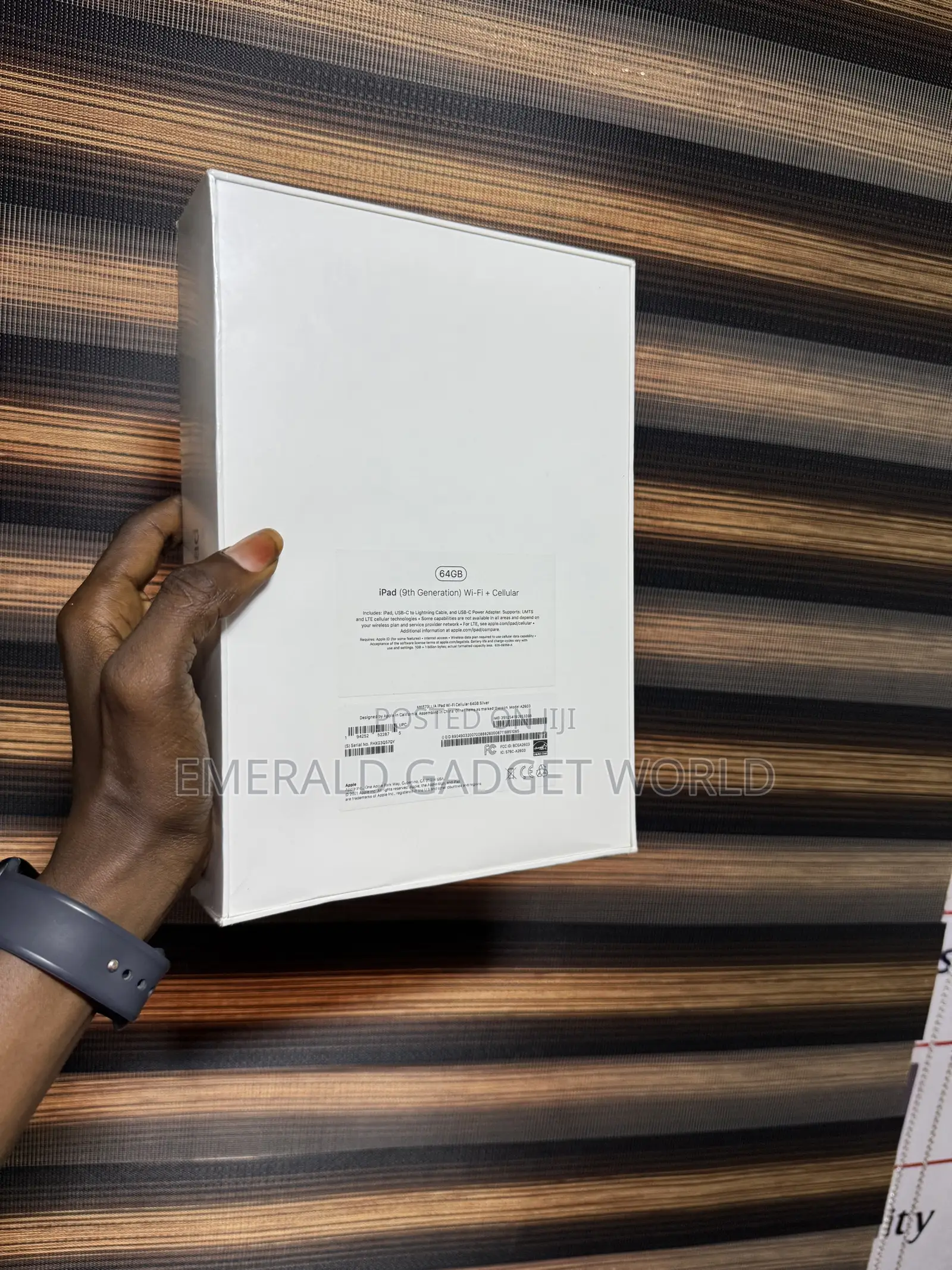 Apple iPad 9.7 64 GB White