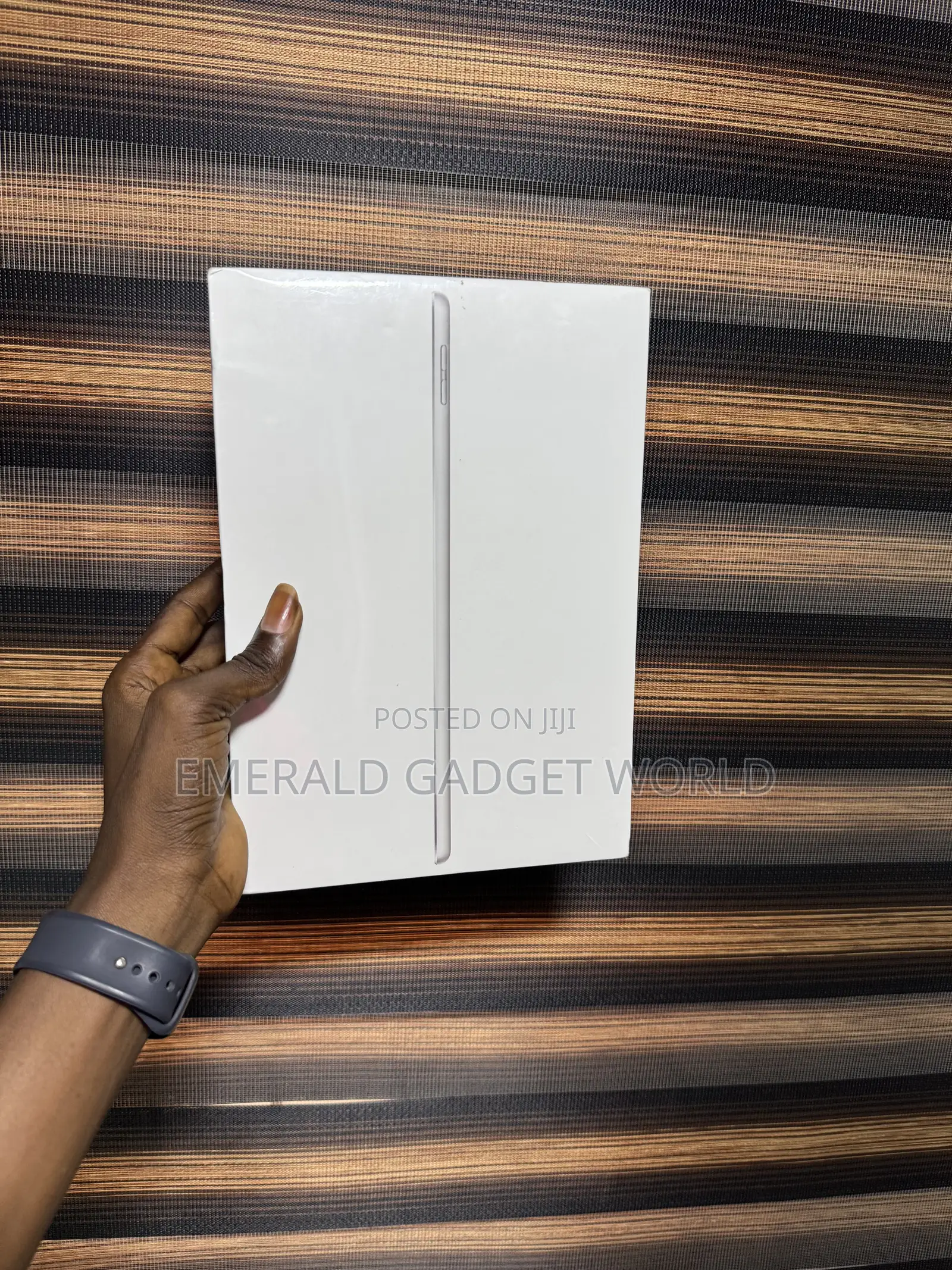 Apple iPad 9.7 64 GB White