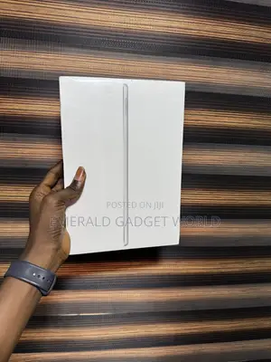 Apple iPad 9.7 64 GB White