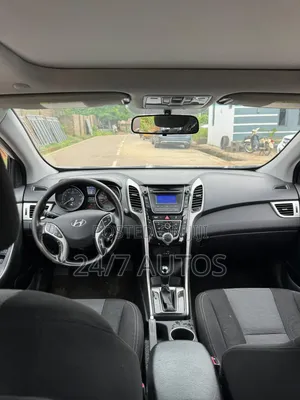 Hyundai Elantra 2013 White