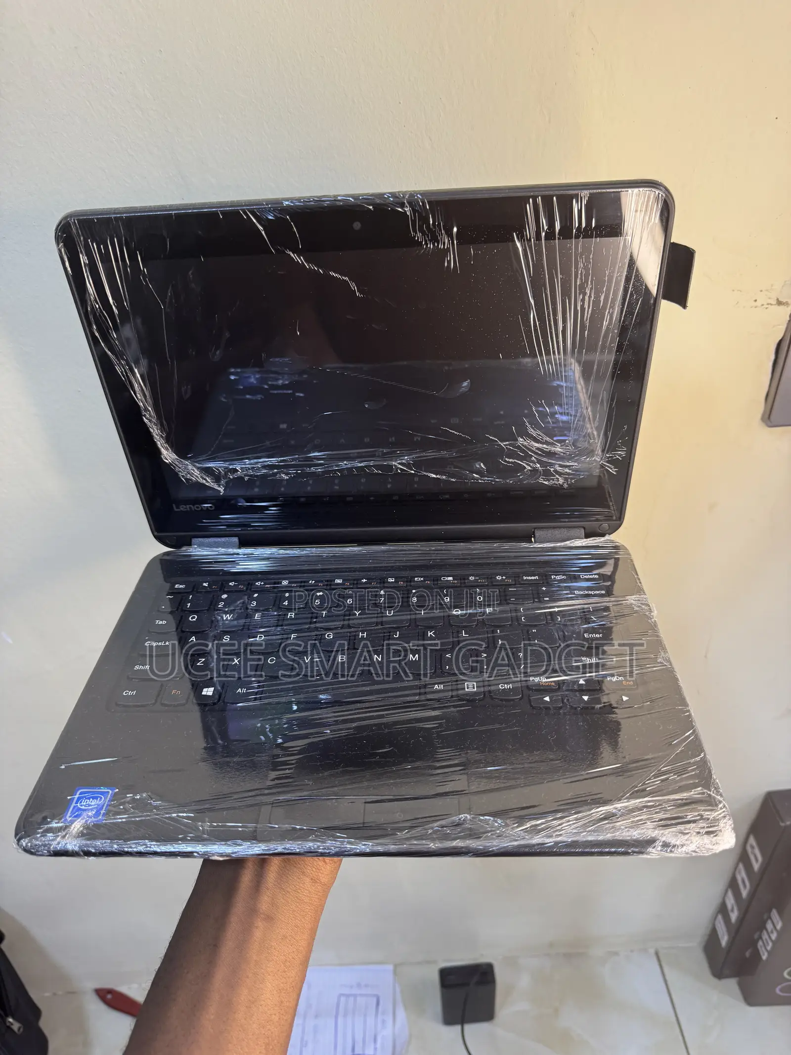 Laptop Lenovo 300e 4GB Intel Pentium eMMC 60GB