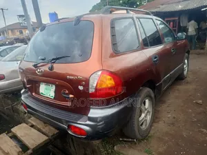 Hyundai Santa Fe 2005 Red