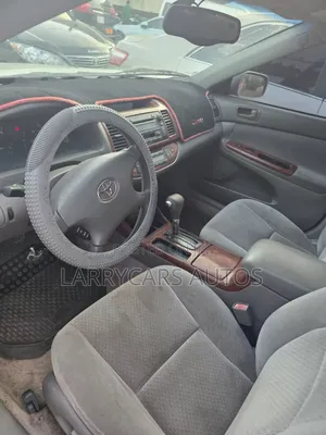 Toyota Camry XLE 4dr Sedan (2.4L 4cyl 4A) 2004 Silver