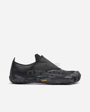 The Vibram Five Fingers Trailope Running Shoes